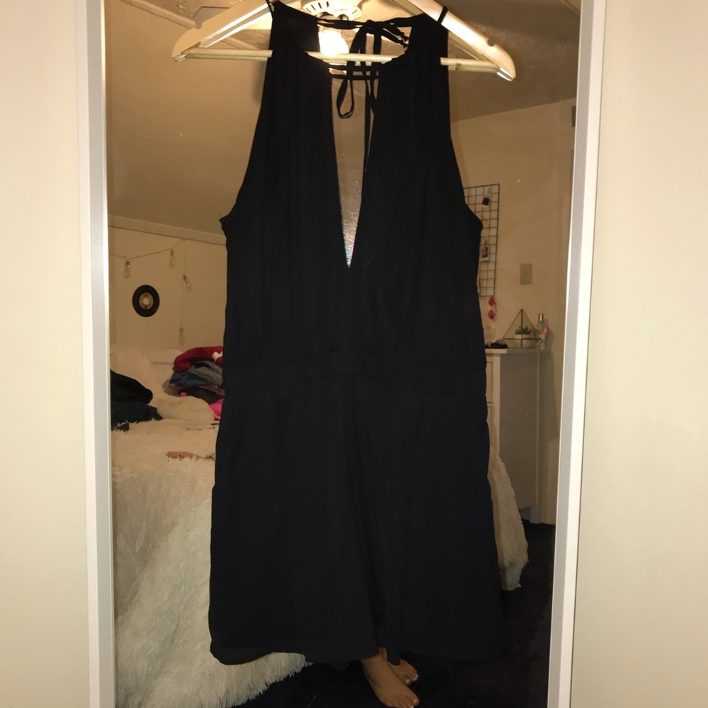 Plunging Neck Romper - Picture 2 of 5